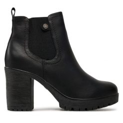 Botki Refresh. Czarne botki Refresh, bez wzorów, bez obcasa, na słupku, bez zapięcia. Za 159.99 zł.