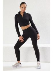 Trendyol Legginsy sportowe w kolorze czarnym rozmiar: S. Czarne legginsy sportowe Trendyol, s, bez wzorów, z materiału, z podwyższonym stanem, outdoorowe. Za 109.95 zł.