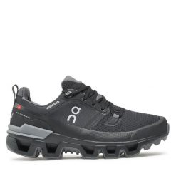 Trekkingi On. Czarne buty trekkingowe On, bez zapięcia. Za 629.99 zł.