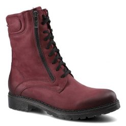 Bordowe Botki Damskie Simen Modne Skórzane Buty. Czerwone botki Simen, bez wzorów, z nubiku, casualowe, bez obcasa, na płaskiej podeszwie, bez zapięcia. Za 399.00 zł.
