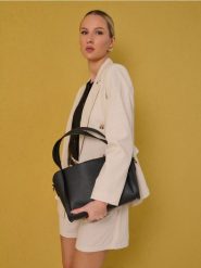 Torebka typu shopper z odpinaną saszetką - czarny. Czarne nerki i saszetki Sinsay, bez wzorów, bez dodatków. Za 59.99 zł.