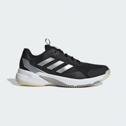 Buty halowe Crazyflight 6. Białe buty treningowe adidas, bez wzorów, z gumy, bez zapięcia, do siatkówki. Za 563.10 zł.