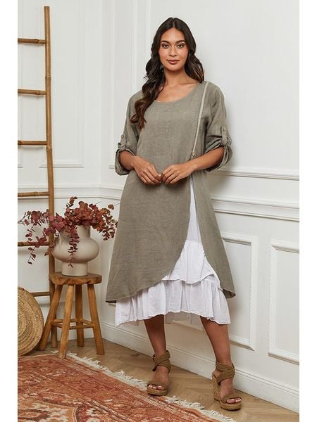 La Compagnie Du Lin Lniana sukienka w kolorze beżowo-białym rozmiar: L. Białe sukienki La Compagnie Du Lin, l, bez wzorów, ze lnu, bez kołnierzyka, bez ramiączek, midi. Za 165.31 zł.