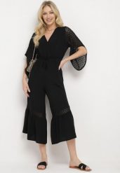 Czarny Kombinezon z Szerokimi Nogawkami z Koronką w Stylu Boho Menniza. Czarne kombinezony Born2be, na co dzień, l, bez wzorów, z jeansu, boho, bez kołnierzyka, bez ramiączek, dopasowane. Za 69.99 zł.