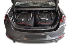 Torby Do Bagażnika Mazda 3 Limousine 2018+ 5Szt Kjust. Czarne torby podróżne KJUST, bez wzorów, z kauczuku. Za 1,549.00 zł.