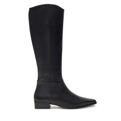 Kozaki Vagabond Shoemakers. Czarne kozaki Vagabond Shoemakers, bez wzorów, bez obcasa, na płaskiej podeszwie, bez zapięcia. Za 1,099.00 zł.