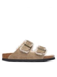 Birkenstock Klapki Arizona Shearling 1028293 Beżowy. Brązowe klapki Birkenstock, bez wzorów, ze skóry, bez obcasa, bez zapięcia. Za 749.99 zł.