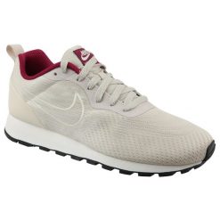 Buty sportowe damskie Nike Md Runner 2 Eng Mesh. Czerwone buty sportowe lifestyle Nike, bez wzorów, z meshu, bez zapięcia, trekkingowe, nike md runner. Za 159.99 zł.