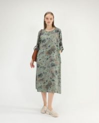 Zielona sukienka w kwiaty. Zielone sukienki Unisono, l, bez wzorów, z tkaniny, bez kołnierzyka, bez ramiączek. Za 239.00 zł.