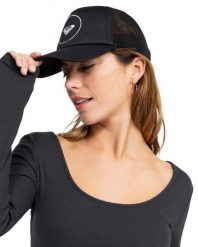 Czapka Trucker dla Kobiety TRUCKIN Czarny. Czarne czapki z daszkiem Roxy, bez wzorów, z materiału. Za 119.99 zł.