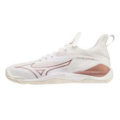 Buty sportowe damskie Mizuno Wave Mirage 4. Czerwone buty do biegania Mizuno, bez wzorów, z syntetyku, bez zapięcia, do biegania, mizuno wave. W wyprzedaży za 390.00 zł.