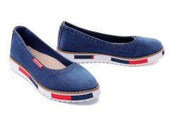 ARTIKER RELAKS 40C0208 jeans, czółenka damskie. Niebieskie baleriny Artiker Relaks, bez wzorów, z jeansu, bez obcasa, bez zapięcia. Za 202.41 zł.