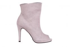 Botki Bayla-076 1579Z Jasny Popiel, Skóra naturalna - 39. Szare botki Bayla, bez wzorów, z materiału, eleganckie, z otwartym noskiem, bez obcasa, na platformie, bez zapięcia. W wyprzedaży za 99.00 zł.