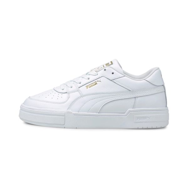 Buty do chodzenia damskie Puma CA PRO CLASSIC. Białe buty treningowe Puma, bez wzorów, ze skóry, bez zapięcia, trekkingowe. Za 258.00 zł.