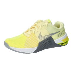 Buty treningowe Nike Metcon 8 Damskie Szare. Szare buty treningowe Nike, bez wzorów, z gumy, bez zapięcia, na fitness i siłownię. Za 560.45 zł.