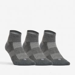Skarpety sportowe tenis RS500 Mid podwyższone 3 pary. Szare skarpetki Decathlon, bez wzorów, z bawełny. Za 39.99 zł.