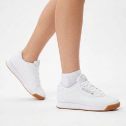 Buty damskie sneakersy sportowe Reebok SS-PRINCESS. Białe buty treningowe Reebok, bez wzorów, z gumy, bez zapięcia, trekkingowe, Reebok Princess. Za 199.00 zł.