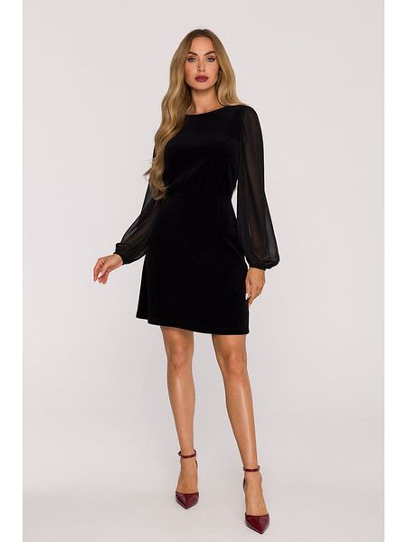 Made of emotion Sukienka w kolorze czarnym rozmiar: L. Czarne sukienki Made Of Emotion, na co dzień, l, bez wzorów, z bawełny, bez kołnierzyka, bez ramiączek, mini, proste. Za 259.99 zł.