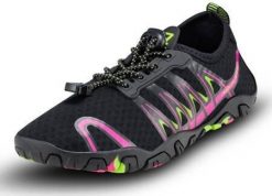 Buty do wody wielofunkcyjne Aqua Speed Gekko. Czarne buty treningowe Aqua-Speed, bez wzorów, z gumy, bez zapięcia, na fitness i siłownię. Za 109.99 zł.