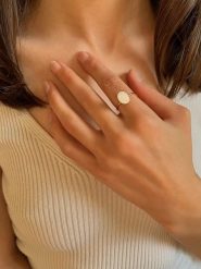 Les Petites Précieuses Pozłacany pierścionek z cyrkonią rozmiar: 58. Czerwone pierścionki Les Petites Précieuses, z cyrkonią, pozłacane. Za 122.96 zł.