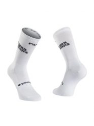 Skarpety rowerowe NORTHWAVE Clean Sock biały. Białe skarpetki Northwave, bez wzorów, z materiału. Za 69.00 zł.