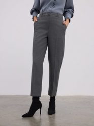 BGN Spodnie w kolorze antracytowym rozmiar: 40. Czarne spodnie materiałowe BGN, bez wzorów, z materiału, z podwyższonym stanem. Za 113.10 zł.