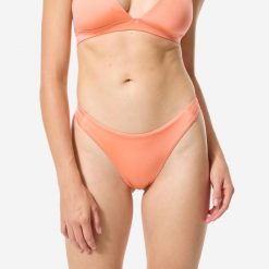 Dół kostiumu kąpielowego surfingowego damski Decathlon Naïs. Brązowe bikini Decathlon, bez wzorów, z elastanu, sportowe. Za 39.99 zł.