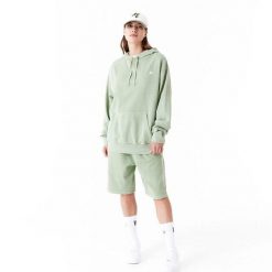 Bluza z kapturem New Era. Zielone bluzy z kapturem New Era, s, bez wzorów, z materiału, z kapturem, trekkingowe. Za 242.50 zł.