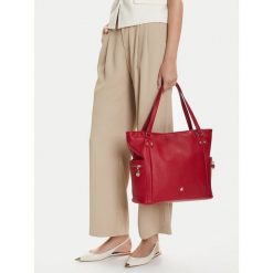 Torebka Beverly Hills Polo Club. Czerwone shopper bag Beverly Hills Polo Club, bez wzorów, bez dodatków. Za 249.99 zł.