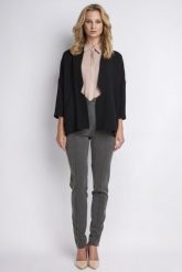 Czarny Szykowny Żakiet z Rękawem ¾ Bez Zapięcia. Czarne marynarki i żakiety Lanti, l, bez wzorów, z materiału, eleganckie, bez ramiączek. Za 214.90 zł.