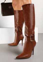 Brązowe Kozaki na Szpilce Ozdobione Klamrą Innadora. Brązowe kozaki Born2be, bez wzorów, z jeansu, eleganckie, bez obcasa, na obcasie, bez zapięcia. Za 179.99 zł.