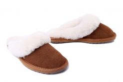 EMU AUSTRALIA W10015 JOLIE chestnut, kapcie/klapki damskie. Brązowe kapcie Emu Australia, bez wzorów, ze skóry. Za 349.90 zł.