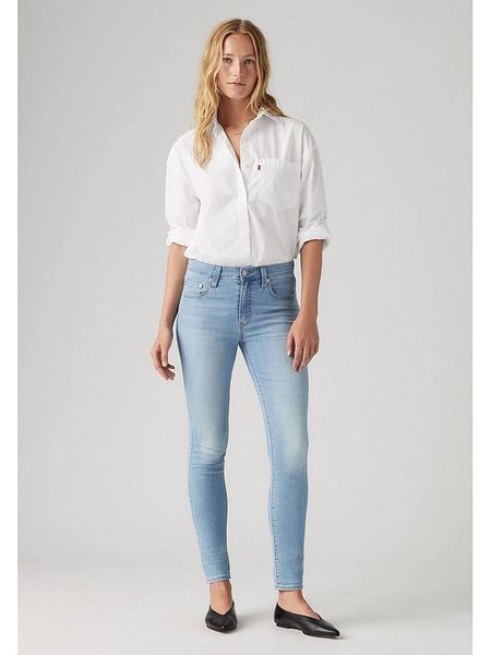 Levi's Dżinsy - Skinny fit - w kolorze błękitnym rozmiar: W31/L32. Niebieskie jeansy Levi's, l, z aplikacjami, klasyczne. Za 266.03 zł.