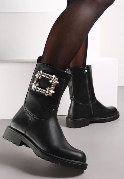 Czarne Botki z Kwadratową Klamrą z Cyrkoniami Asemidia. Czarne botki Renee, bez wzorów, bez obcasa, na płaskiej podeszwie, bez zapięcia. Za 84.99 zł.