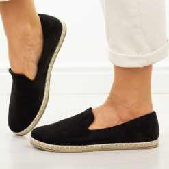 Czarne espadryle damskie, półbuty Potocki 16386. Czarne espadryle POTOCKI, bez wzorów, z jeansu, casualowe, z okrągłym noskiem, bez obcasa, na płaskiej podeszwie. Za 99.00 zł.