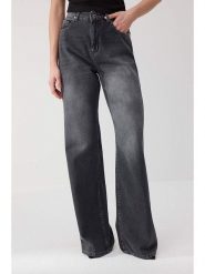 Trendyol Dżinsy - Comfort fit - w kolorze antracytowym rozmiar: 40. Czarne jeansy Trendyol, bez wzorów, klasyczne, z podwyższonym stanem. Za 104.99 zł.