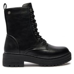 Trapery Refresh. Czarne traperki Refresh, bez wzorów, bez obcasa, bez zapięcia. Za 339.99 zł.