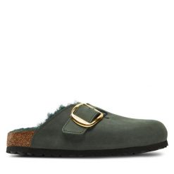 Klapki Birkenstock. Zielone klapki Birkenstock, bez wzorów, bez obcasa, bez zapięcia. Za 899.99 zł.