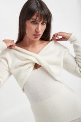 Komplet sweter + top damski GESTUZ. Swetry Gestuz, m, bez wzorów, bez ramiączek. W wyprzedaży za 815.40 zł.