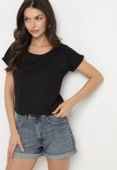 Czarny T-shirt z Bawełny Ozdobiony Kieszonką Ziarene. Czarne t-shirty sportowe Born2be, l, bez wzorów, z bawełny, bez ramiączek. W wyprzedaży za 25.49 zł.