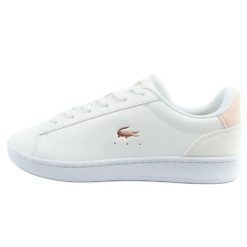 Buty Lacoste Carnaby 748SUJ00021Y9 białe. Białe buty treningowe bez wzorów, ze skóry ekologicznej, bez zapięcia. Za 518.78 zł.