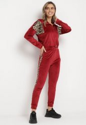 Bordowy Welurowy Komplet Dresowy Krótka Bluza i Spodnie z Wstawkami w Cętki Kilima. Czerwone bluzy Born2be, m, bez wzorów, z dresówki, bez ramiączek, bez kaptura. W wyprzedaży za 72.24 zł.