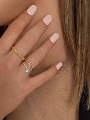 Les Favorites Pozłacany pierścionek rozmiar: 50-54. Żółte pierścionki Les Favorites, pozłacane. Za 82.99 zł.