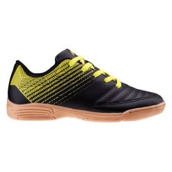 Buty piłkarskie Martes Essentials Mator Ic 92800490374 czarne. Czarne buty treningowe bez wzorów, z gumy, bez zapięcia, do piłki nożnej. Za 162.27 zł.