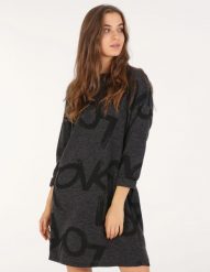 Wzorzysta sukienka. Szare sukienki Unisono, m, bez wzorów, z tkaniny, bez kołnierzyka, bez ramiączek, mini. Za 119.00 zł.
