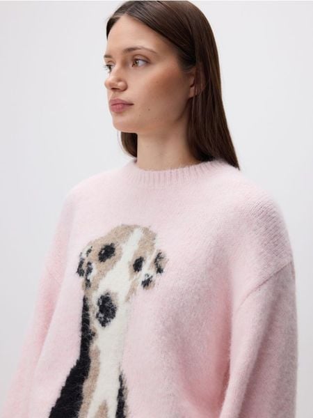 Sweter z żakardowym wzorem - pastelowy róż. Czerwone swetry Reserved, l, bez wzorów, z dzianiny, bez ramiączek. W wyprzedaży za 109.99 zł.