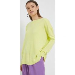 Only sweter damski kolor zielony lekki. Zielone swetry ONLY, l, bez wzorów, bez ramiączek. W wyprzedaży za 74.99 zł.