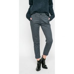 Lee - Spodnie. Chinosy marki Lee. W wyprzedaży za 259.90 zł.