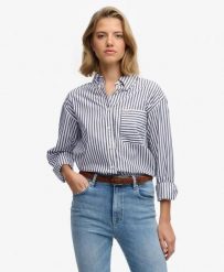 Superdry Koszula Poplin damska z długim rękawem relaxed – NAVY/WHITE. Białe koszule Superdry, uniwersalny, bez wzorów, z bawełny, klasyczne, bez kołnierzyka, bez ramiączek. Za 235.40 zł.