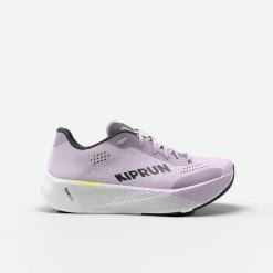 Buty do biegania damskie Kiprun Kipride. Fioletowe buty do biegania KIPRUN, bez wzorów, bez zapięcia, do biegania. Za 499.99 zł.